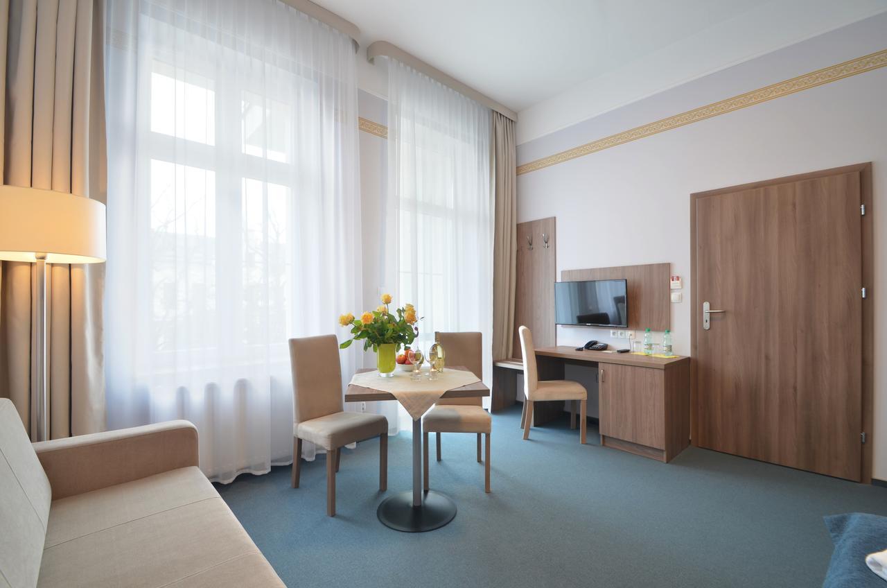 Dreibettzimmer
